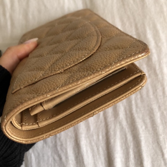Chanel Wallet - Picture 4 of 10